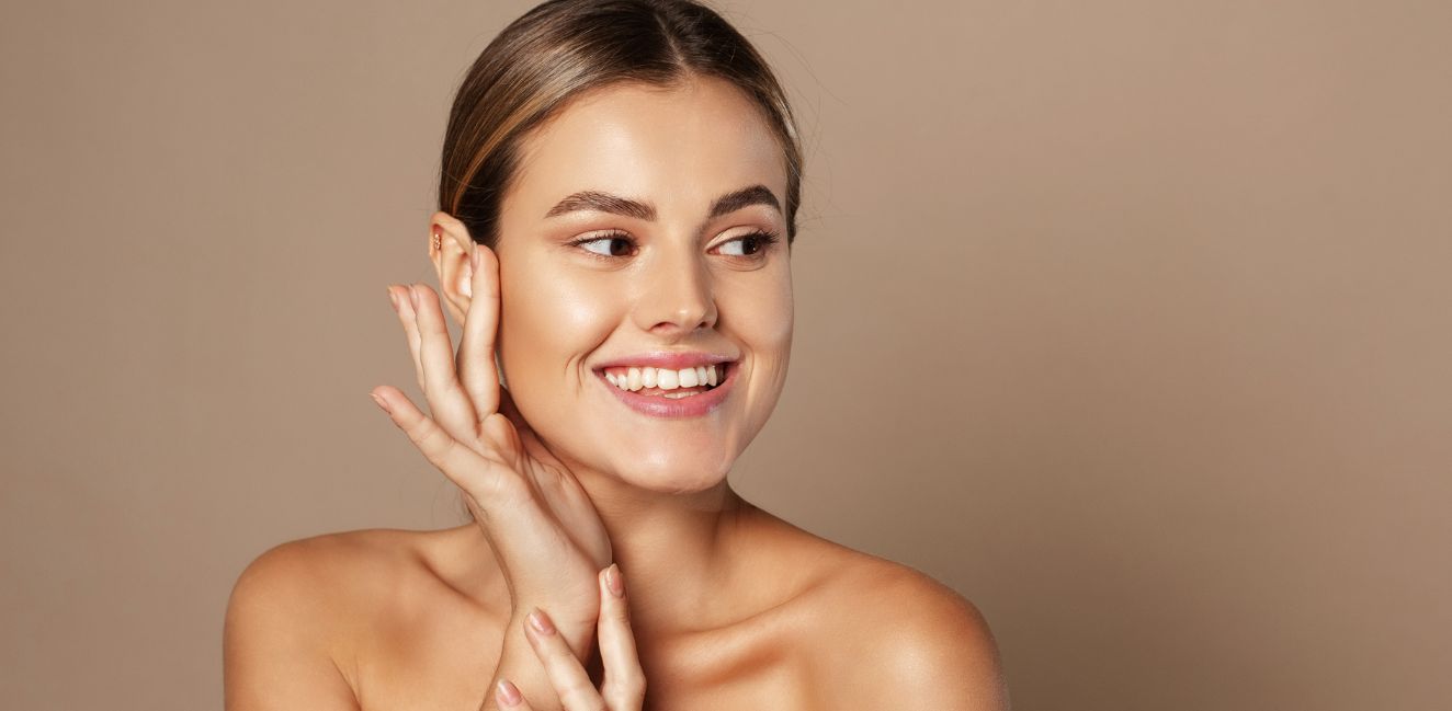 Niacinamide for Skin: Benefits, Uses, & How to Apply